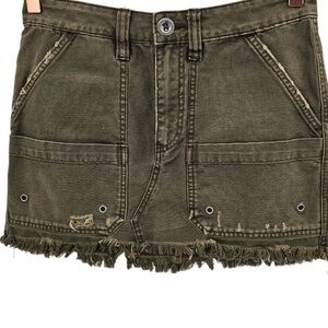 Free People olive green military cargo mini skirt size 25